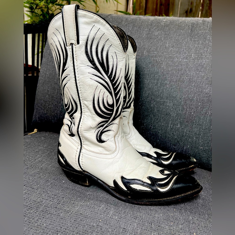 CODE WEST Cowboy boots, Vintage, Black and White, size 8.5